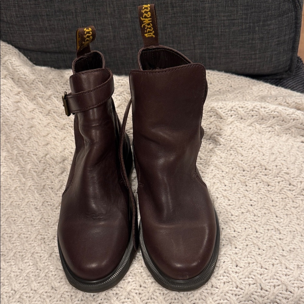 Dr. Martens JONI WOMENS 7 Dark Brown Leather  Boots